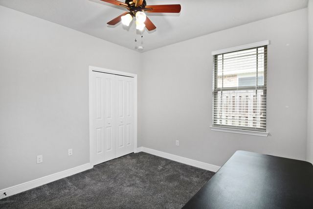 100 Autumn Avenue, Freeport, FL 32439