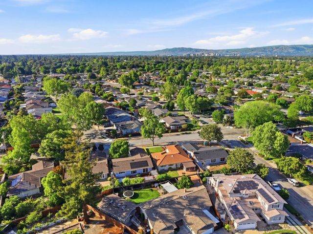 1690 Andalusia Way, San Jose, CA 95125