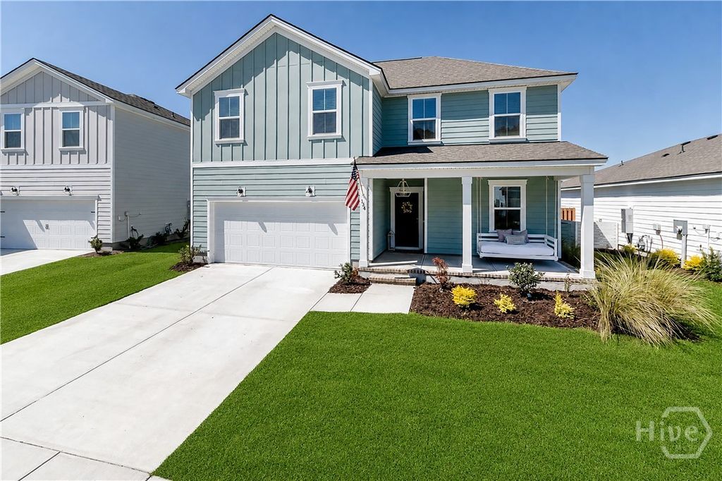 Image 1 of property listing at 134 Crosstown Avenue, Richmond Hill, GA 31324