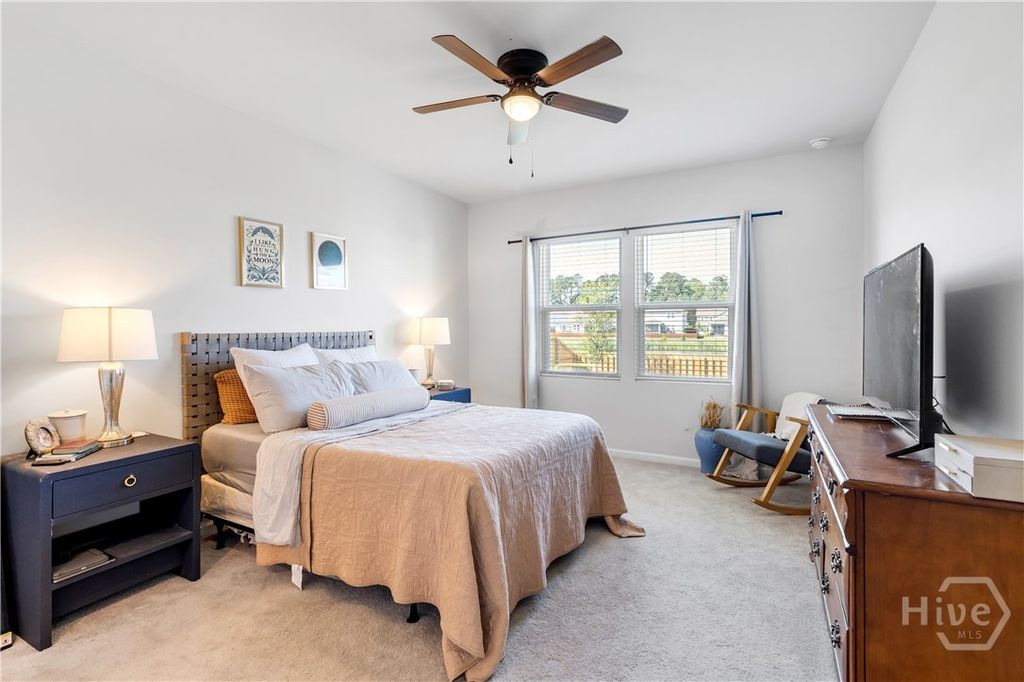 Image 14 of property listing at 134 Crosstown Avenue, Richmond Hill, GA 31324