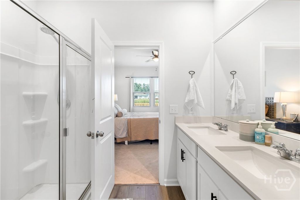 Image 17 of property listing at 134 Crosstown Avenue, Richmond Hill, GA 31324