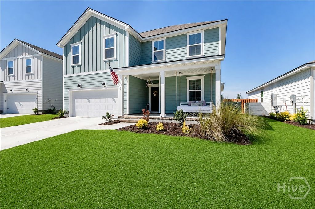 Image 2 of property listing at 134 Crosstown Avenue, Richmond Hill, GA 31324
