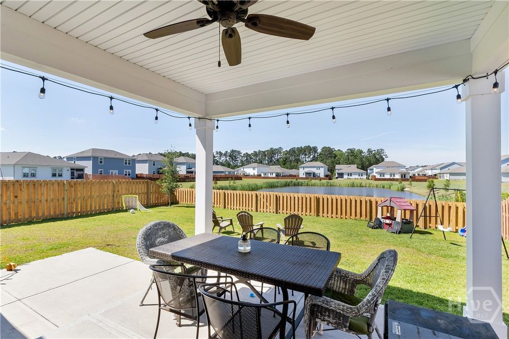 Image 28 of property listing at 134 Crosstown Avenue, Richmond Hill, GA 31324