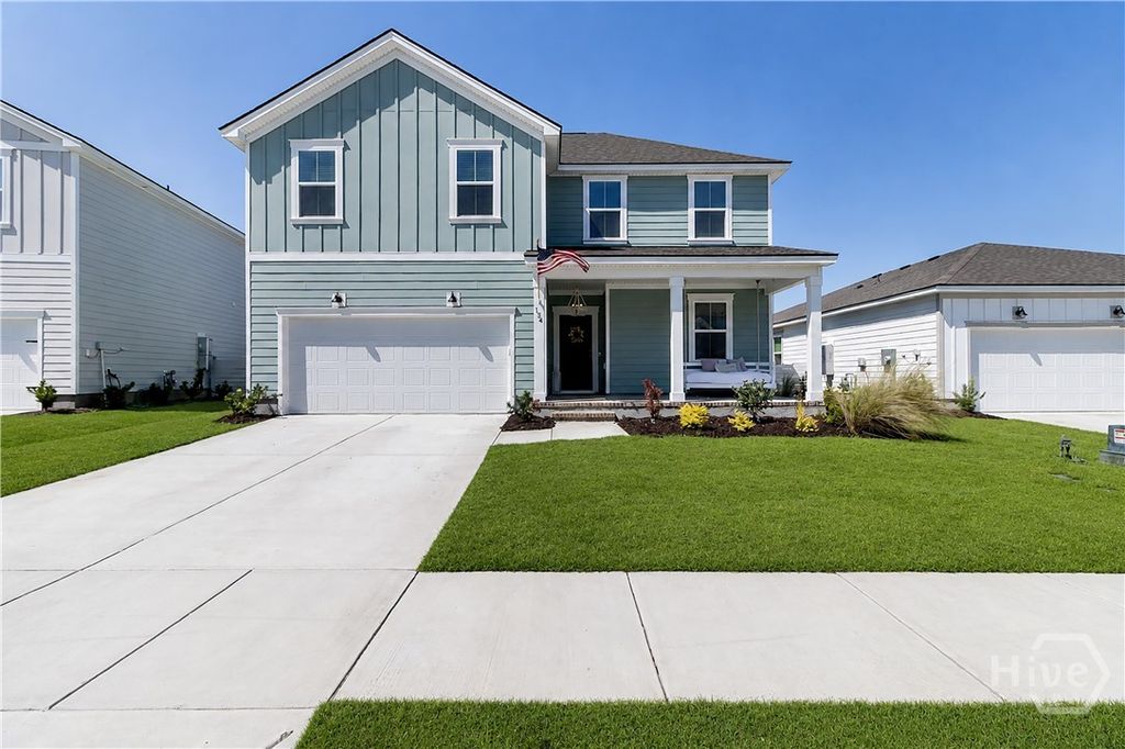 Image 3 of property listing at 134 Crosstown Avenue, Richmond Hill, GA 31324