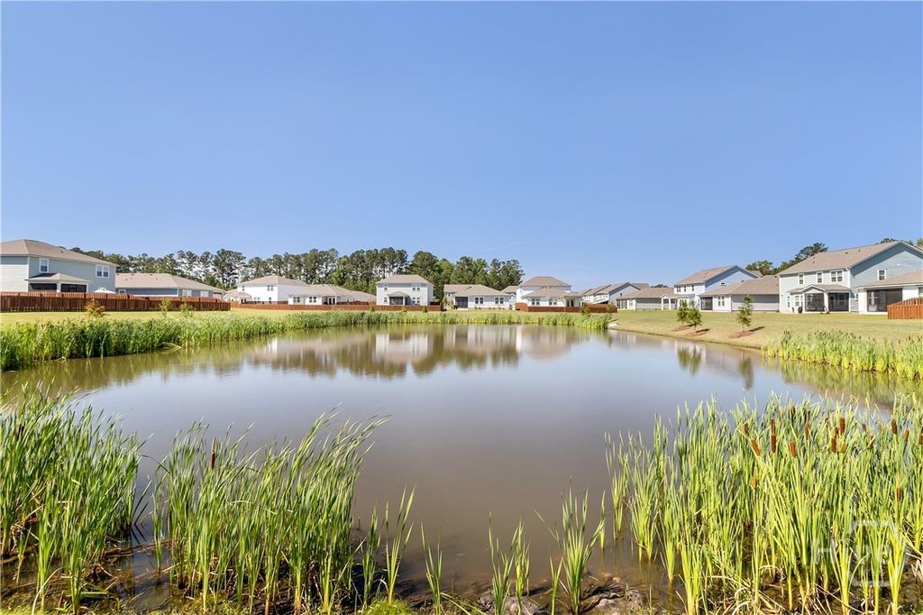 Image 33 of property listing at 134 Crosstown Avenue, Richmond Hill, GA 31324