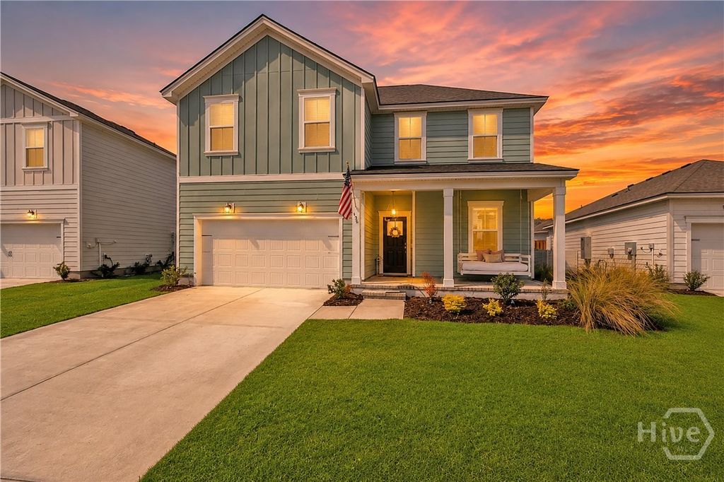 Image 35 of property listing at 134 Crosstown Avenue, Richmond Hill, GA 31324