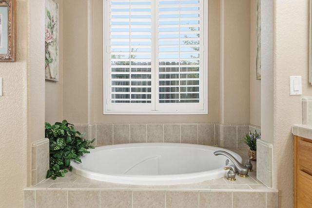 2567 Parkcrest Way, Roseville, CA 95747