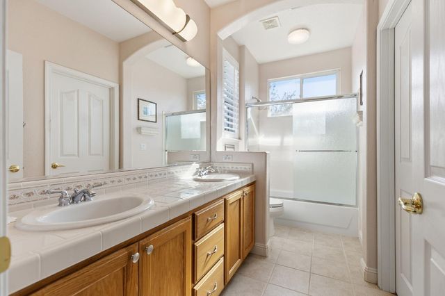 2567 Parkcrest Way, Roseville, CA 95747