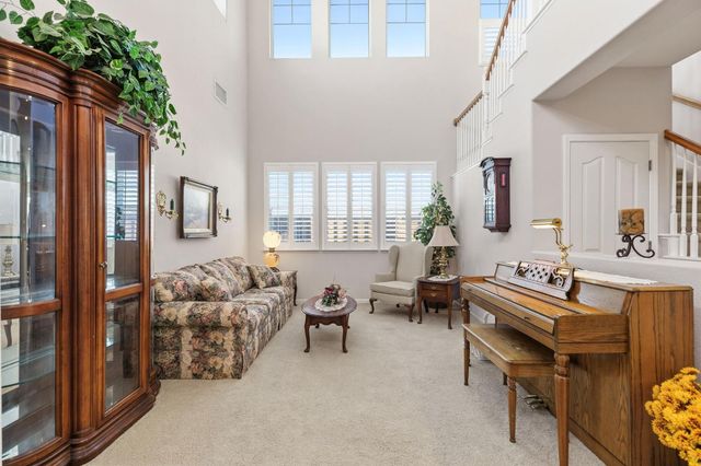 2567 Parkcrest Way, Roseville, CA 95747