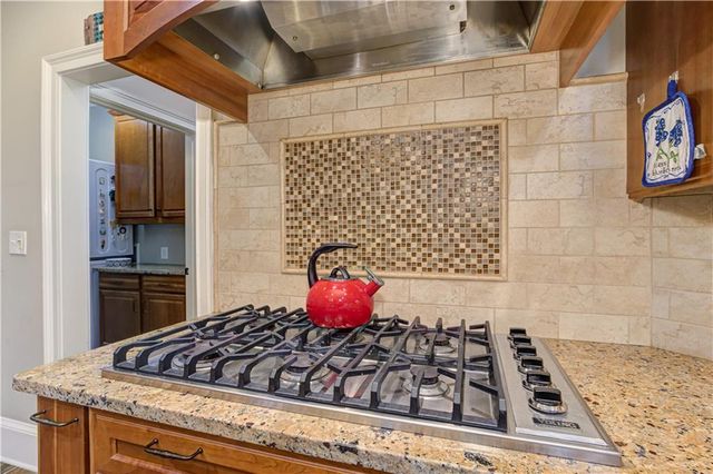 650 River Falls Court, Roswell, GA 30076