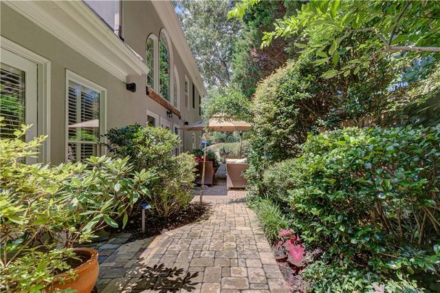650 River Falls Court, Roswell, GA 30076