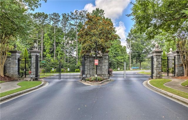 650 River Falls Court, Roswell, GA 30076