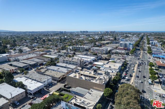 12231 Pacific Avenue, Los Angeles, CA 90066