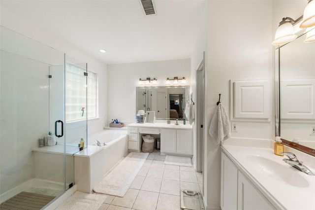 30 S Creekmist Place, The Woodlands, TX 77385