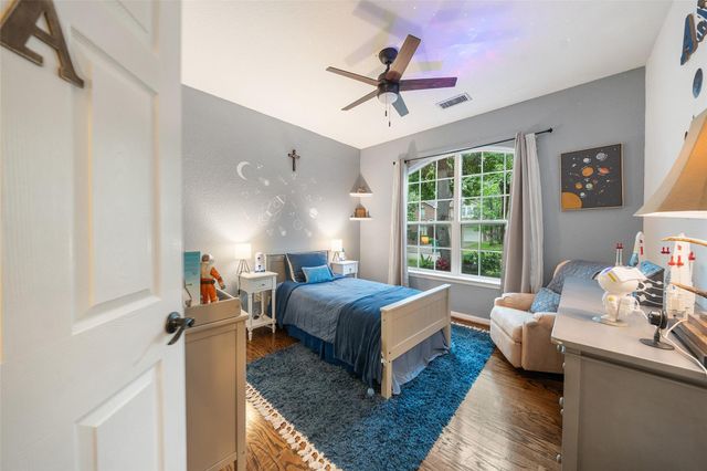 30 S Creekmist Place, The Woodlands, TX 77385
