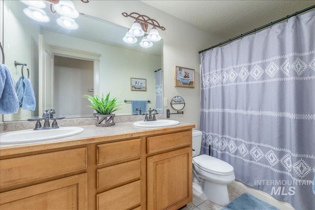 4125 S Nickel Creek Pl, Meridian, ID 83642