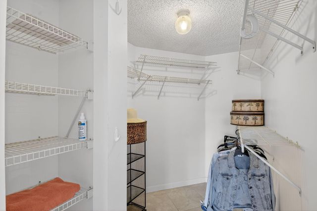 3249 Jog Park Drive 3513, Greenacres, FL 33467