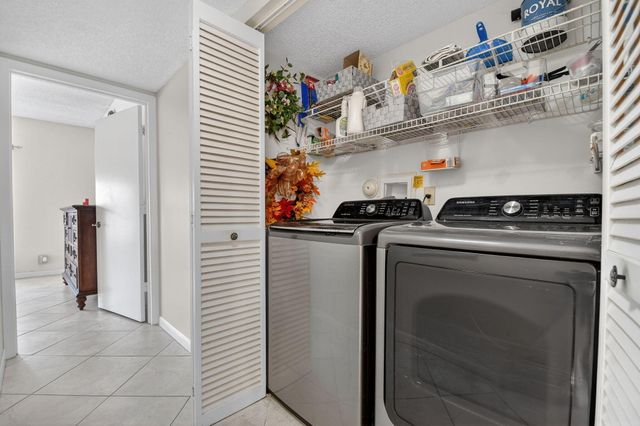 3249 Jog Park Drive 3513, Greenacres, FL 33467