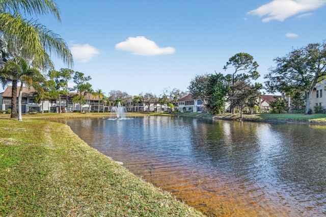 3249 Jog Park Drive 3513, Greenacres, FL 33467