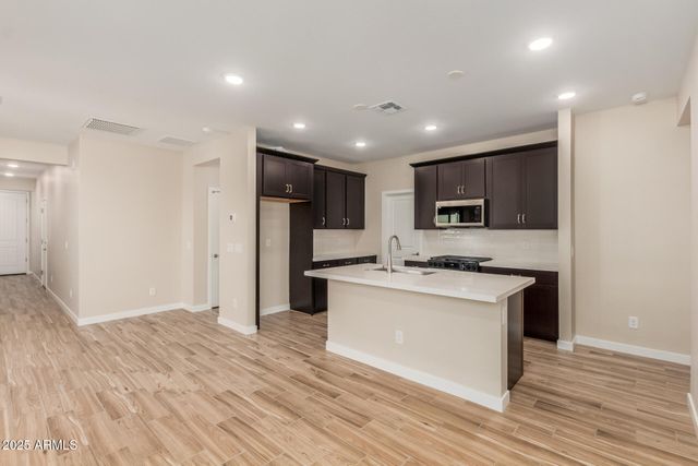 5624 N 205TH Lane, Buckeye, AZ 85396