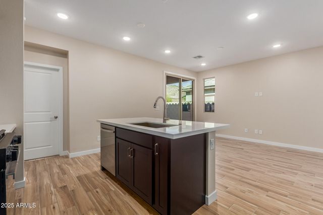 5624 N 205TH Lane, Buckeye, AZ 85396