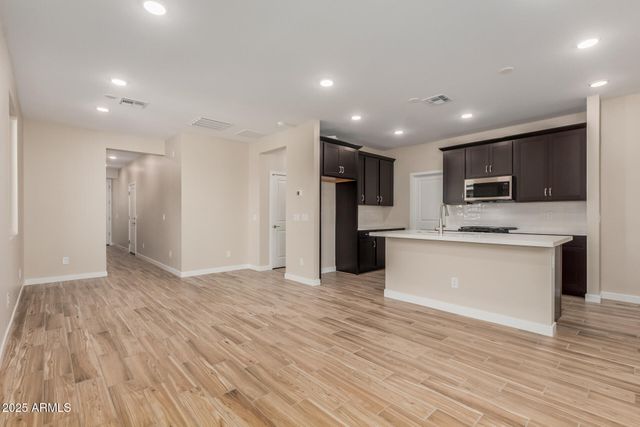 5624 N 205TH Lane, Buckeye, AZ 85396