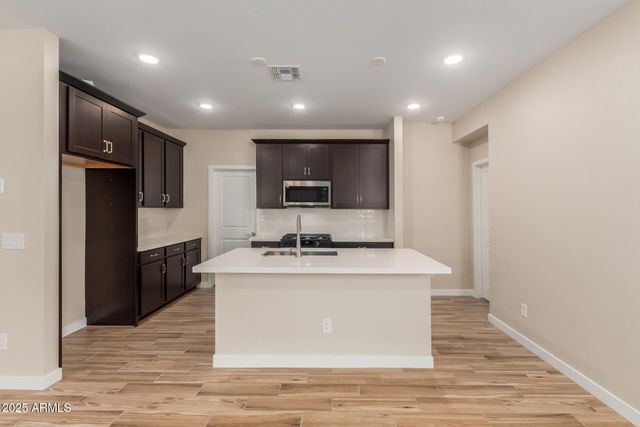 5624 N 205TH Lane, Buckeye, AZ 85396