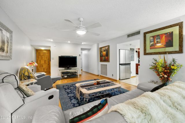 8703 COMO LAKE Drive, 8703, Jacksonville, FL 32256