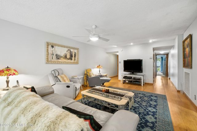 8703 COMO LAKE Drive, 8703, Jacksonville, FL 32256