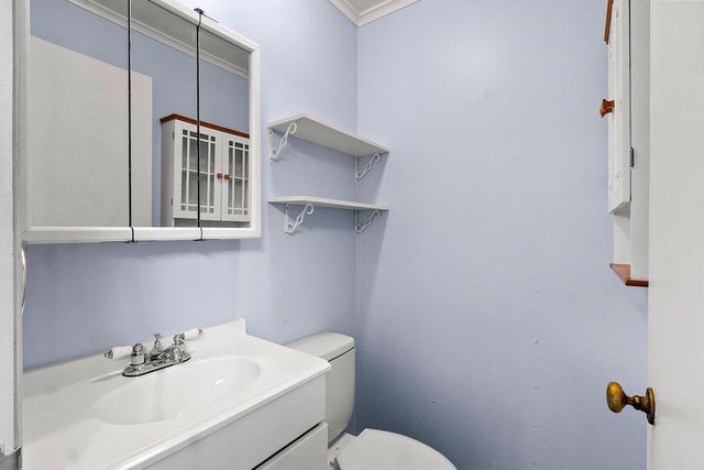 101 W WHITNEY STREET, Green Bay, WI 54301