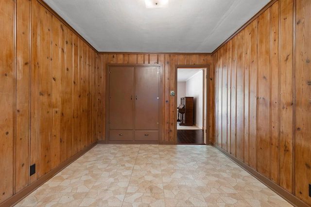 101 W WHITNEY STREET, Green Bay, WI 54301
