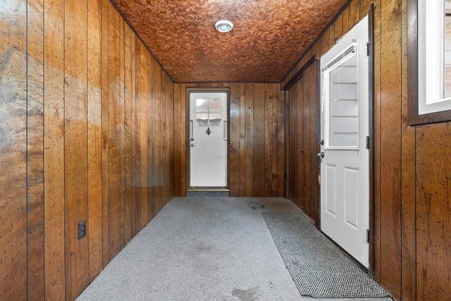 101 W WHITNEY STREET, Green Bay, WI 54301