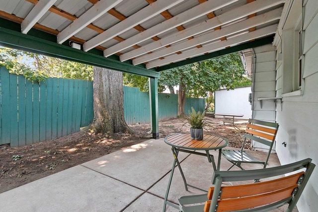 101 W WHITNEY STREET, Green Bay, WI 54301