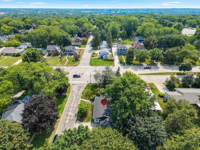101 W WHITNEY STREET, Green Bay, WI 54301