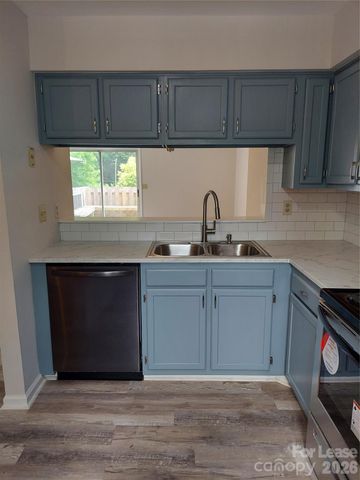 675 Lex Drive, Charlotte, NC 28262