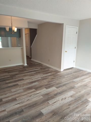 675 Lex Drive, Charlotte, NC 28262