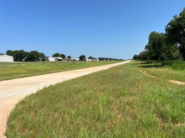 1301 Cirrus Loop, Granbury, TX 76049