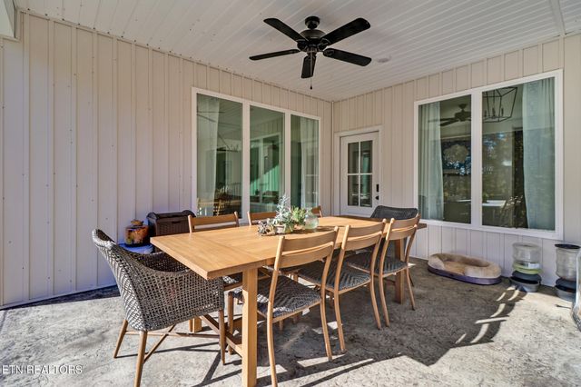 422 Peach Lane, Jamestown, TN 38556