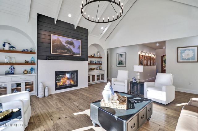 422 Peach Lane, Jamestown, TN 38556