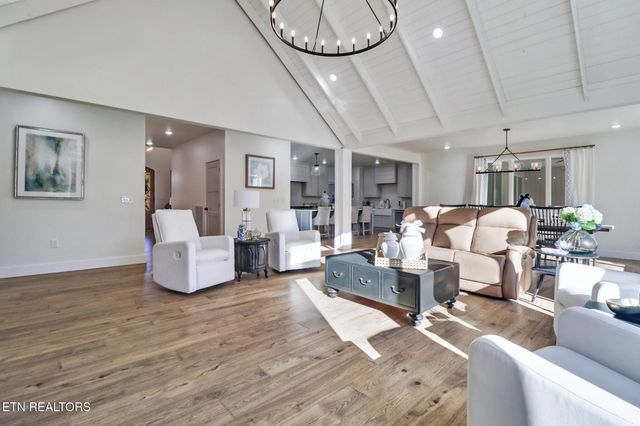 422 Peach Lane, Jamestown, TN 38556