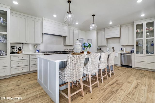 422 Peach Lane, Jamestown, TN 38556