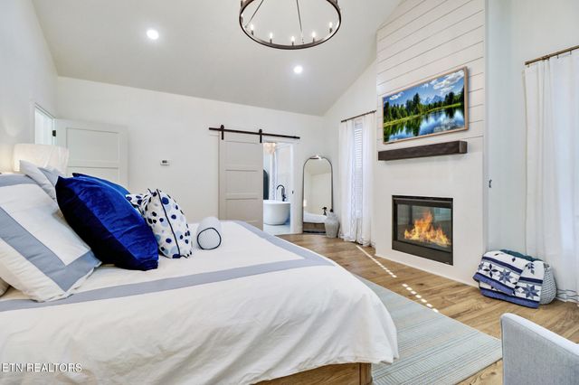 422 Peach Lane, Jamestown, TN 38556