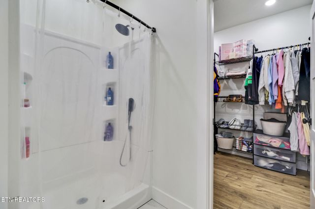 422 Peach Lane, Jamestown, TN 38556