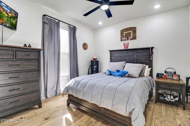 422 Peach Lane, Jamestown, TN 38556