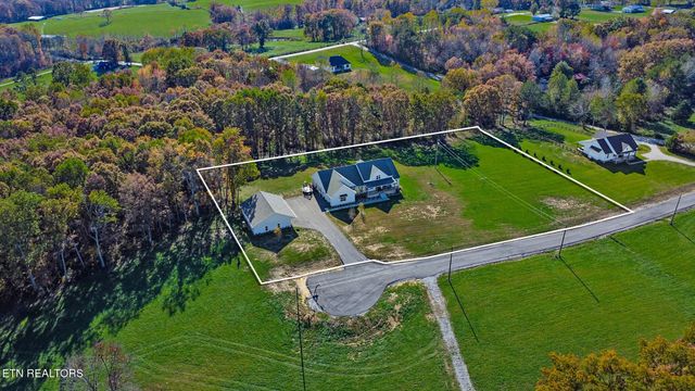 422 Peach Lane, Jamestown, TN 38556