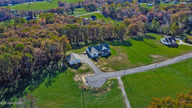 422 Peach Lane, Jamestown, TN 38556