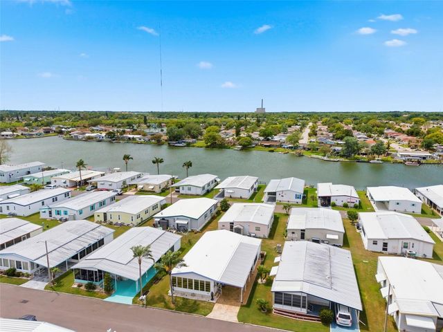 2101 KONA DR, Holiday, FL 34691