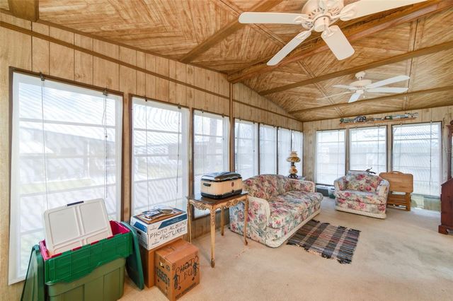 2101 KONA DR, Holiday, FL 34691