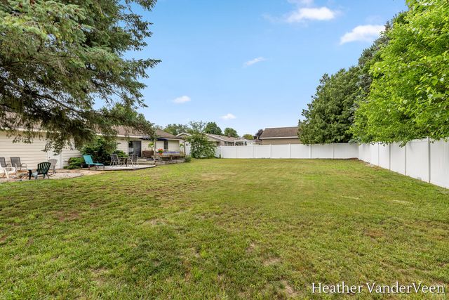 7887 Park Lane Avenue, Georgetown Twp, MI 49428