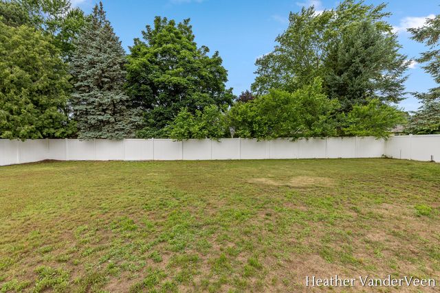 7887 Park Lane Avenue, Georgetown Twp, MI 49428